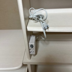 本棚と引き出しワゴンの画像