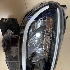 LA650S タント　LEDヘッドライトの画像