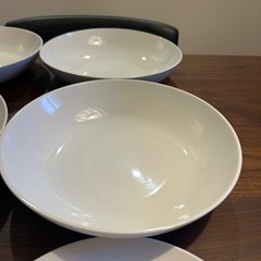 IKEA大皿x4、普通皿x3の画像