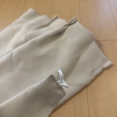 【新品未使用】遮光　カーテン　ベージュ　　の画像