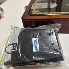 アンティーク調電動ミシン
の画像