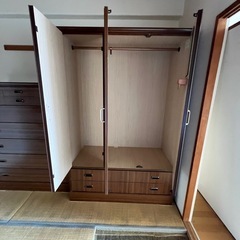 洋服タンスの画像