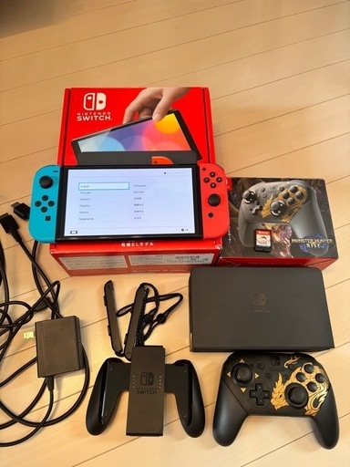 【値下】美品　任天堂　Switch 有機ELモデル モンハン PROコン 桃鉄付き　箱付き　ニンテンドースイッチ　モンスターハンター　限定モデル　桃太郎電鉄