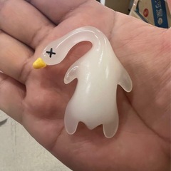 紫外線で変色ダック2個の画像