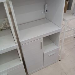 リユースのサカイ栃木店★ジモティ割あり★ 三環ジャパン㈱ レンジ台 ホワイト W60×D46×H20.5 クリーニング済み TC10247の画像