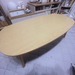 折りたたみテーブルの画像