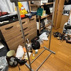 ハンガーラックの画像