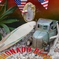カリフォルニアスタイルの家/
南国 ディスプレイ プランター/
アメリカン SURF トラック/
#店舗什器
#サーフ
#サンセット
#箱庭の画像