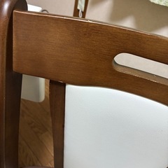 ダイニングテーブルの画像