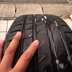 タイヤ売りますの画像