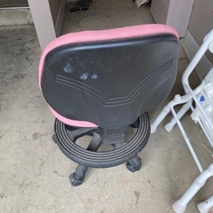 事務用　椅子　の画像