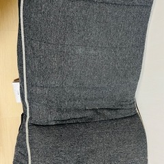 折りたたみ椅子の画像