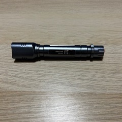 夏のSALE‼️ワンコイン🐶LED懐中電灯！ジェントス　定価¥3000の画像
