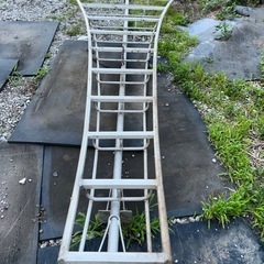 園芸用はしご、長さ約3400mm、上部長さ340mm、下部長さ1350mm、10段、アルミ製千葉県柏市から
の画像