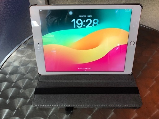 【ケース付き】iPad 第8世代 32GB (ゴールド)