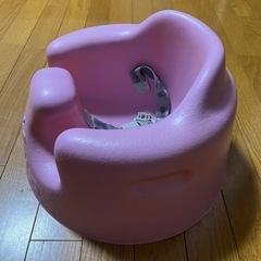 ベビー用品 Bumbo バンボ 赤ちゃん用チェア 椅子 ピンク色の画像