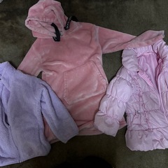 女の子の服　の画像