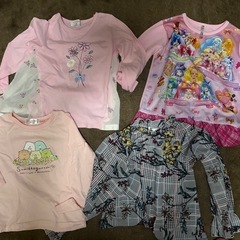 女の子の服　の画像