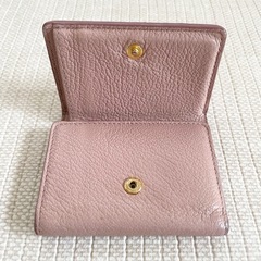 MIUMIU ミュウミュウ 三つ折財布 ピンクの画像