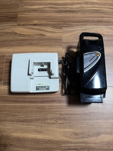 電動アシスト自転車用バッテリー（パナソニック純正品NKY450B02B 13.2Ah）充電器付き