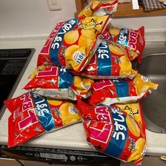 カルビーポテトチップス11袋の画像