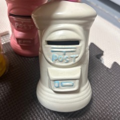 貯金箱の画像