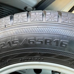 SUV🚙　アルミホイール　　　　　　　215/65R16   インチ‼️114.3/　5穴の画像