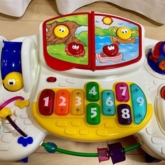 知育玩具　テーブル手遊び　おもちゃの画像