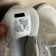Nike ホワイト メッシュスニーカー　25cmの画像