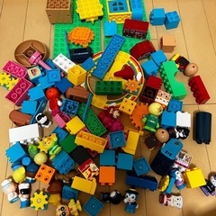 ブロックラボ アンパンマン おおきな観覧車のくるくる遊園地ブロックバケツの画像