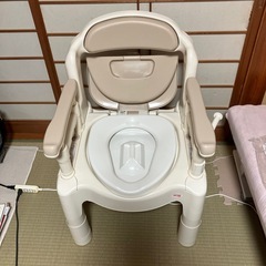新品ポータブルトイレの画像