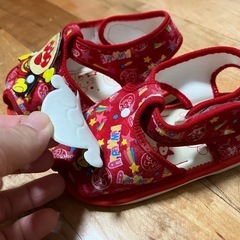 アンパンマンサンダル13.5㎝の画像