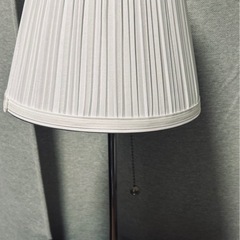 IKEA オースティン フロアランプの画像