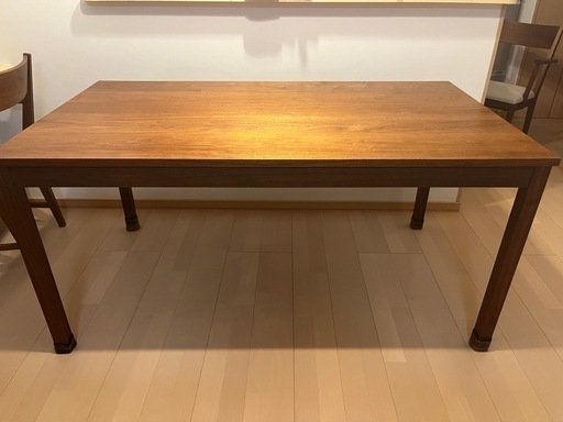 北の住まい設計社 ダイニングテーブル＋椅子 二脚