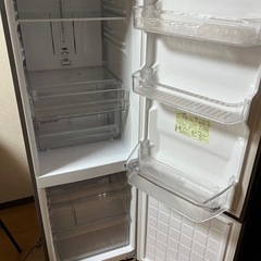 2ドア冷蔵庫の画像