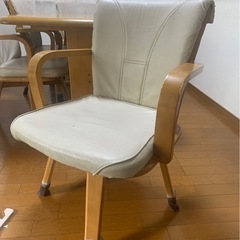 ダイニングテーブル5脚セットの画像