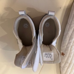 アシックスasics すくすく　スクスク suku2 ホワイトゴールド 13cmの画像