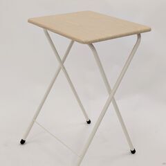 ほぼ新品   折り畳みデスク  定価の半額以下ですの画像