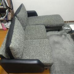 ３人掛けソファー（オットマン付き）の画像