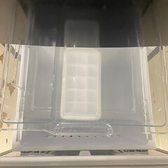 24906  一人暮らし2D冷蔵庫 Hisense 2020年製 154L ◆大阪市内・東大阪市他 6,000円以上ご購入で無料配達いたします！◆ ※高槻・枚方方面◆西宮・尼崎方面◆生駒方面　それぞれ条件付き無料配送あり！            の画像