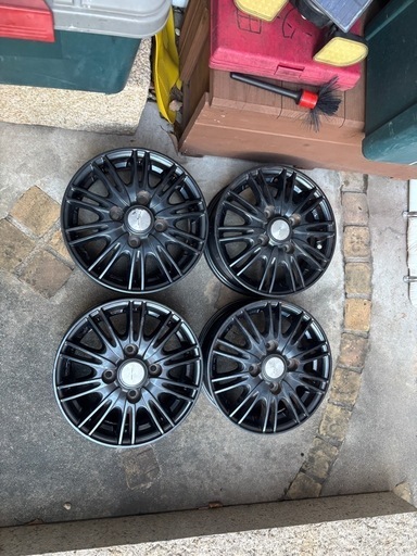 美品ウェッズ　VELVA  12✖️4.00  インセット４２　４穴　　４枚セット