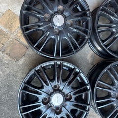 美品ウェッズ　VELVA  12✖️4.00  インセット４２　４穴　　４枚セットの画像