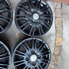 美品ウェッズ　VELVA  12✖️4.00  インセット４２　４穴　　４枚セットの画像