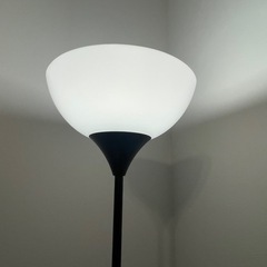 IKEA スタンド照明器具※電球付属なしの画像