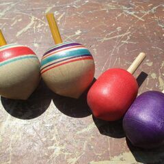 ☆温かみのある木製コマ 10個セット◆老若男女問わず楽しめる懐かし玩具の画像