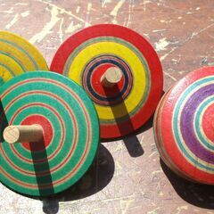 ☆温かみのある木製コマ 10個セット◆老若男女問わず楽しめる懐かし玩具の画像