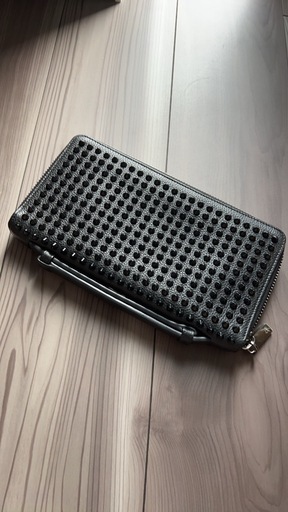 クリスチャンルブタン パネトーネ