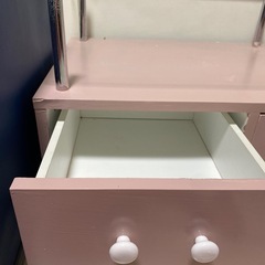 テレビボードの画像