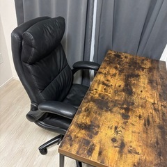 パソコンデスク　オフィスチェアの画像
