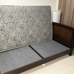 【引き取り限定】ベッド　スプリングマットレス　大塚家具？の画像